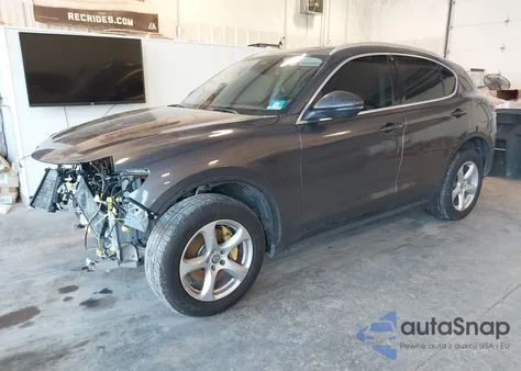 2018 Alfa Romeo Stelvio Awd из США, поврежденный, VIN ZASFAKAN4J7B67037